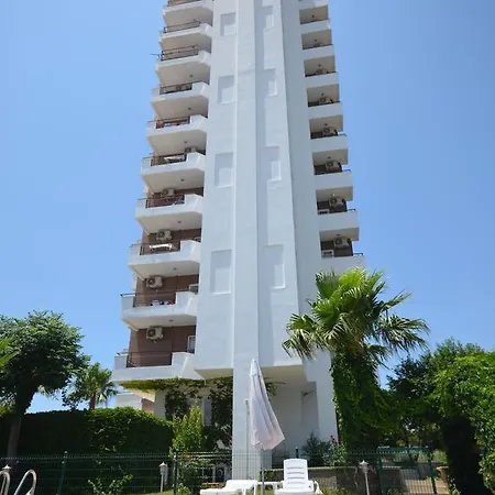 Gold Tower Apartmán